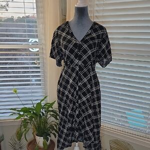 Elegant Black and White Checkered Dress